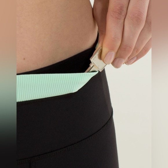Lululemon Roll Out Crop Leggings in Black and Fresh Teal - Picture 8 of 12